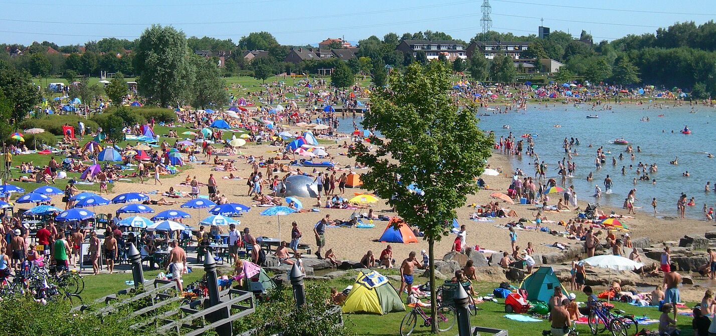 Seepark in Lünen im Sommer