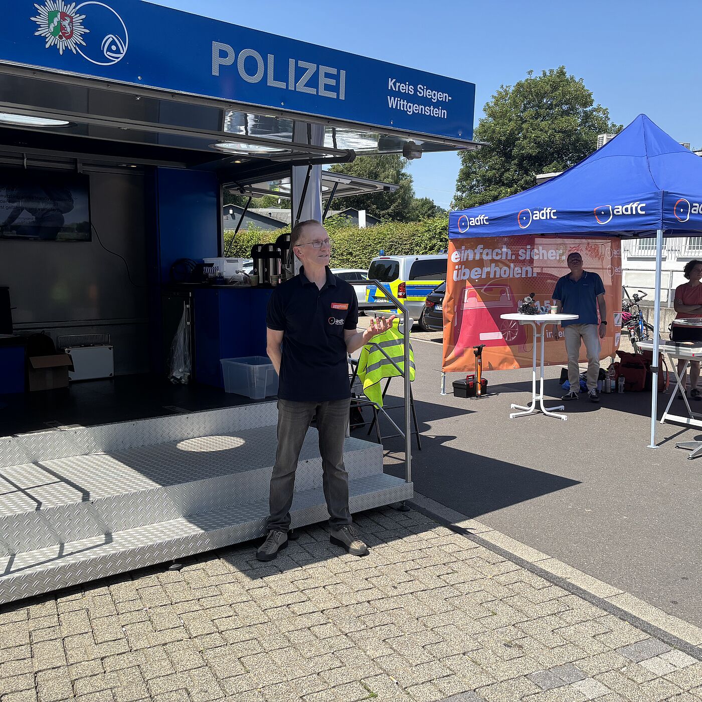 Jens Kremer, Vorsitzender des ADFC Siegen-Wittgenstein, erläutert die lokale Situation der Radverkehrssicherheit in Siegen.