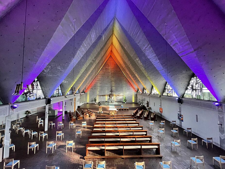 Innenansicht St. Josef