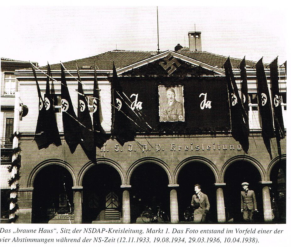 Station 8: Die Progromnacht startete am braune Haus am Markt