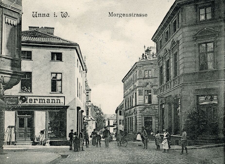 Fahrrad vor der Morgenstraße 5, Geschäft Russ