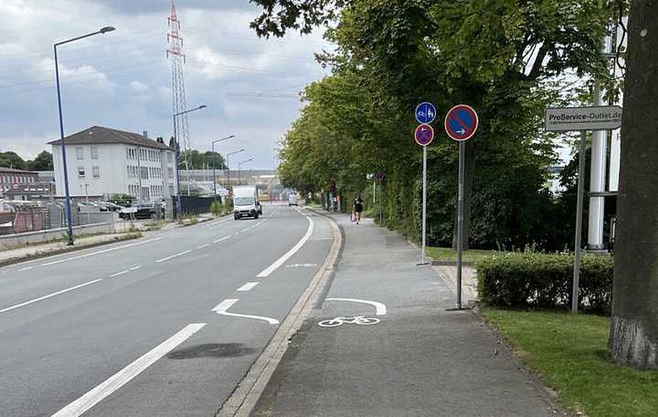Rückführung auf den Radweg an der Hansastraße
