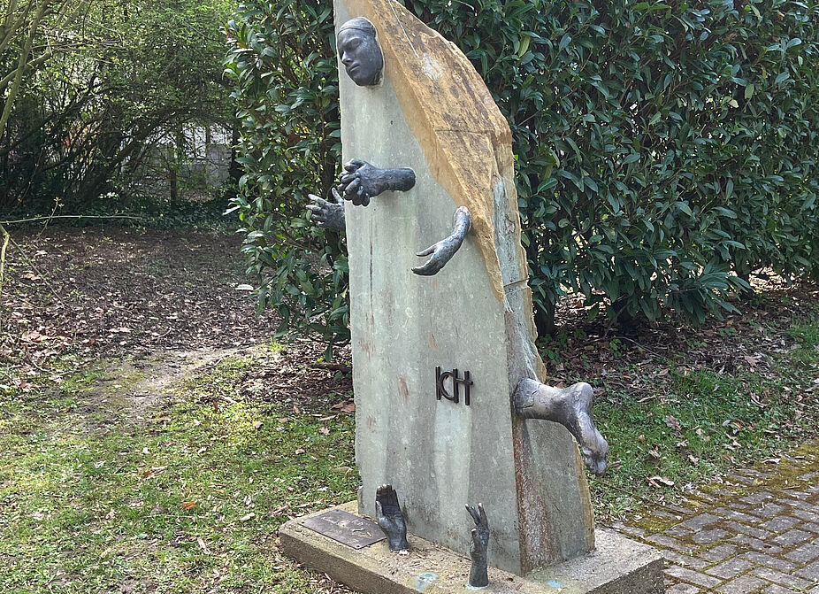 "Ich" (1989) von Konrad Sieben "Ich" (1989) von Konrad Sieben